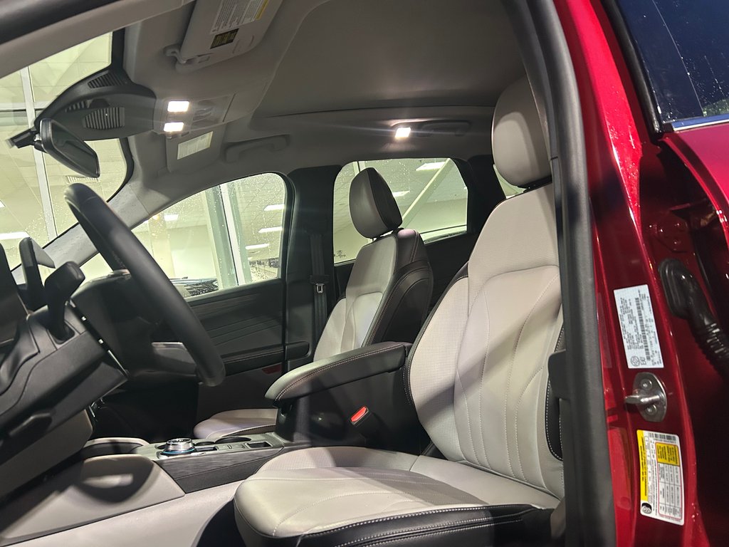 Ford Escape  2025 à Brossard, Québec - 11 - w1024h768px