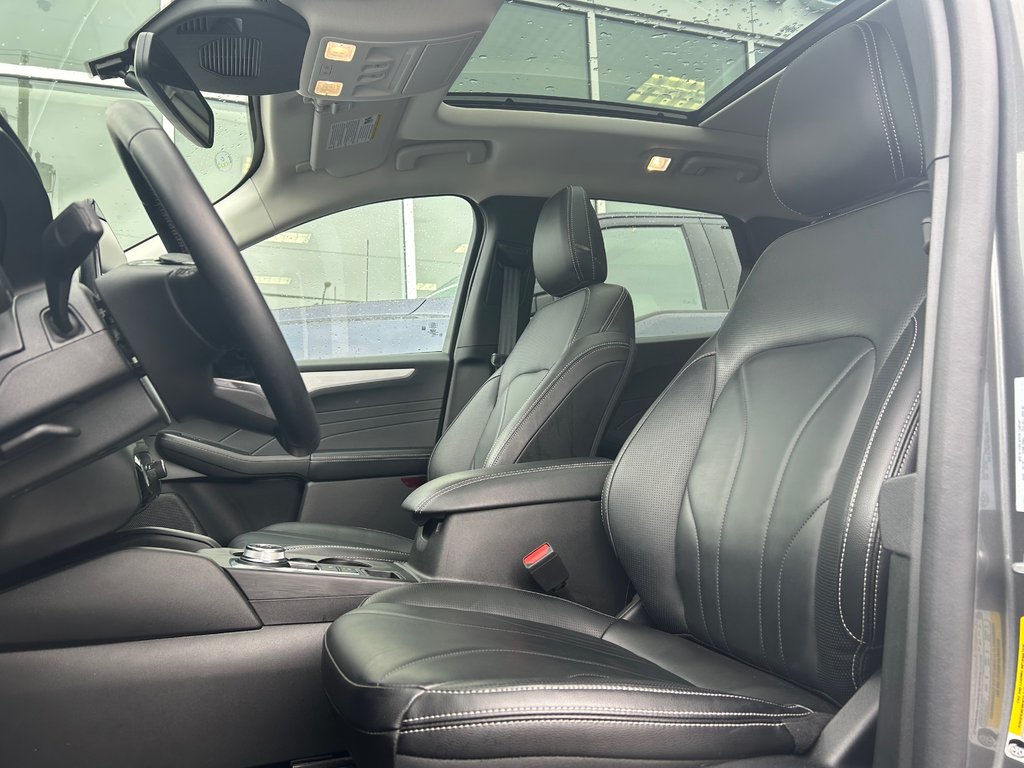 Ford Escape  2025 à Brossard, Québec - 11 - w1024h768px