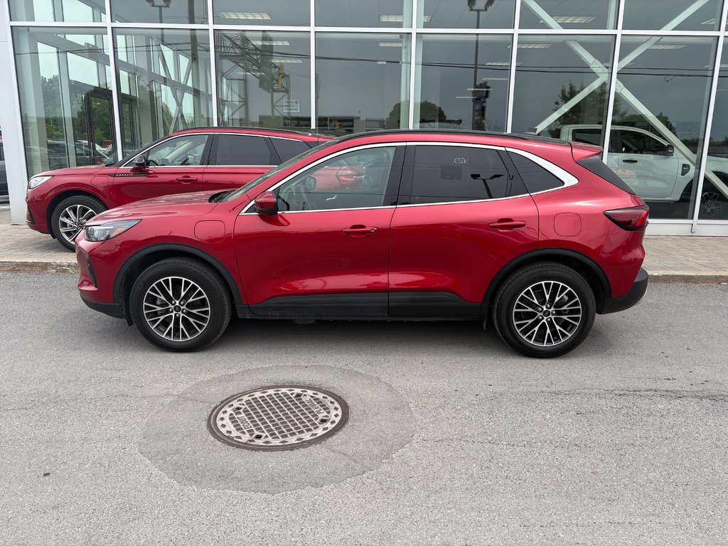 2025 Ford Escape in Brossard, Quebec - 5 - w1024h768px