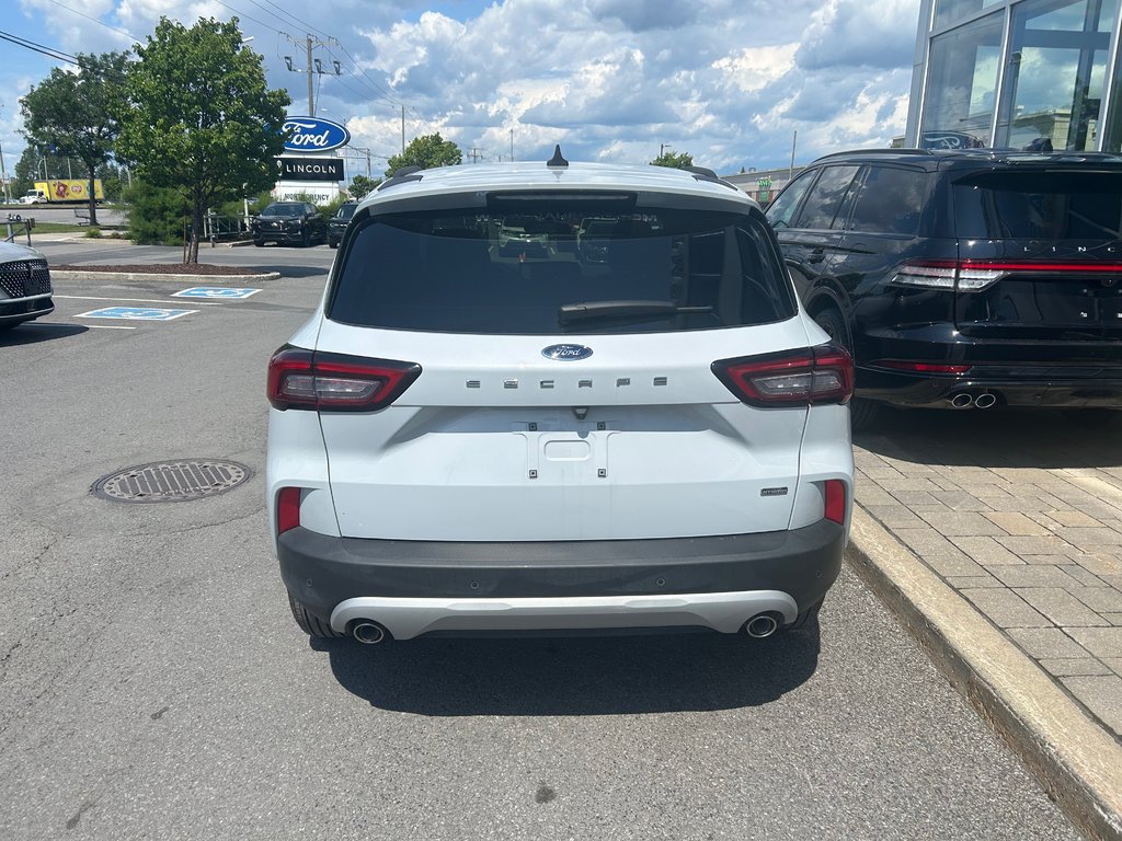 Ford Escape  2025 à Brossard, Québec - 9 - w1024h768px