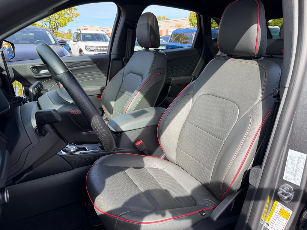 2025 Ford Escape ST-Line Elite | 2.5 HYBRID | AWD | TOIT PANO | in Brossard, Quebec - 13 - w1024h768px
