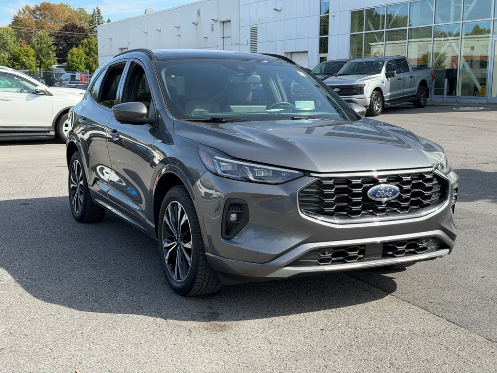 2025 Ford Escape ST-Line Elite | 2.5 HYBRID | AWD | TOIT PANO | in Brossard, Quebec - 5 - w1024h768px