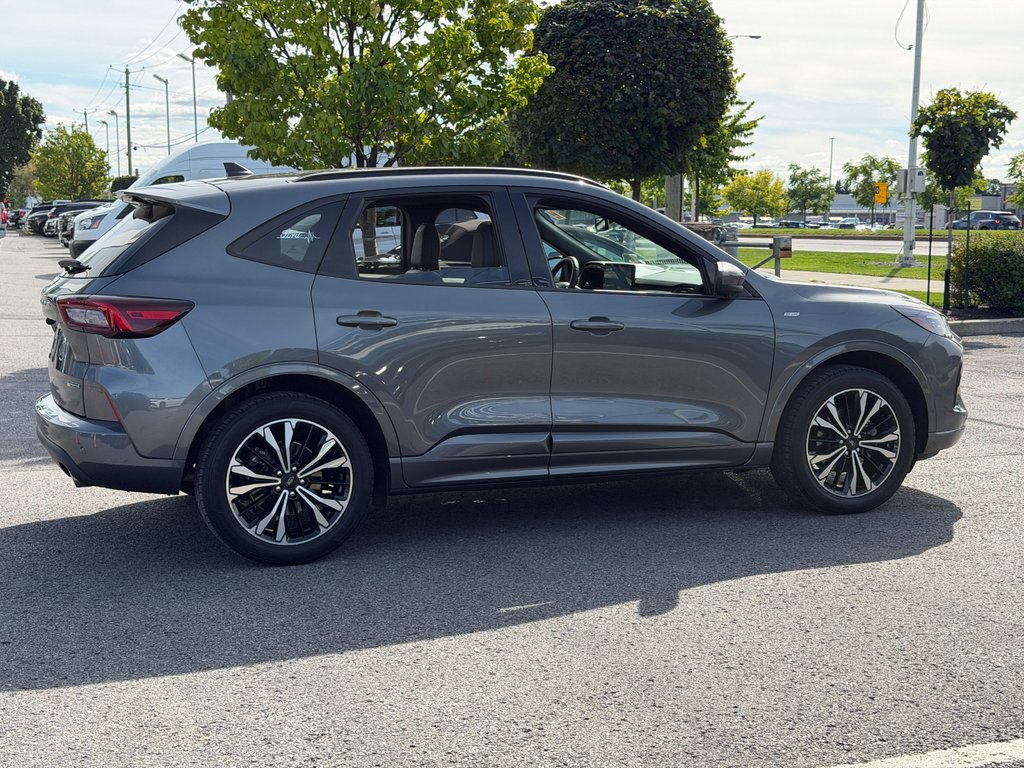 2025 Ford Escape ST-Line Elite | 2.5 HYBRID | AWD | TOIT PANO | in Brossard, Quebec - 7 - w1024h768px