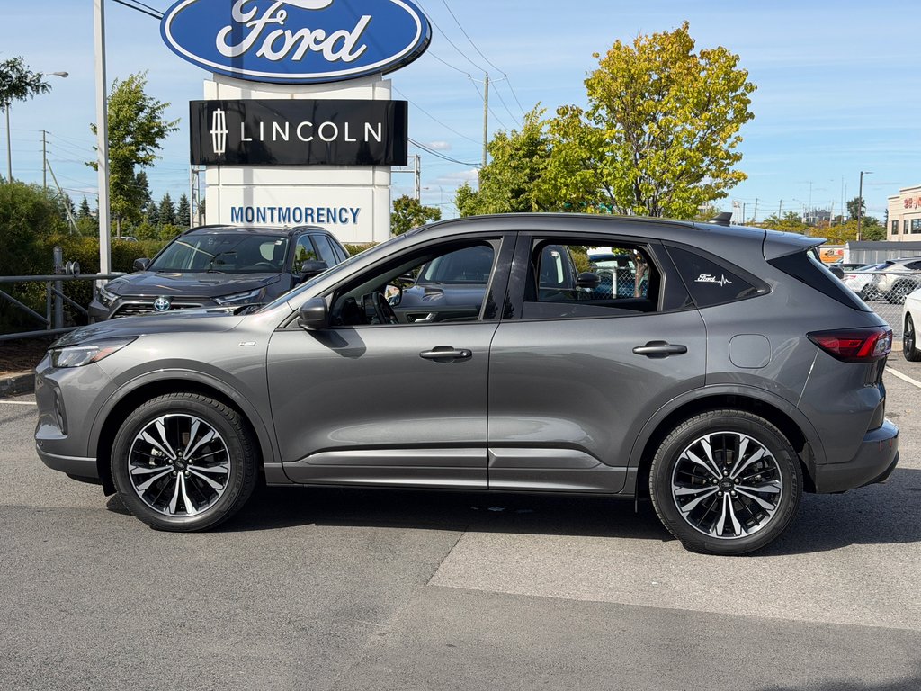 2025 Ford Escape ST-Line Elite | 2.5 HYBRID | AWD | TOIT PANO | in Brossard, Quebec - 11 - w1024h768px