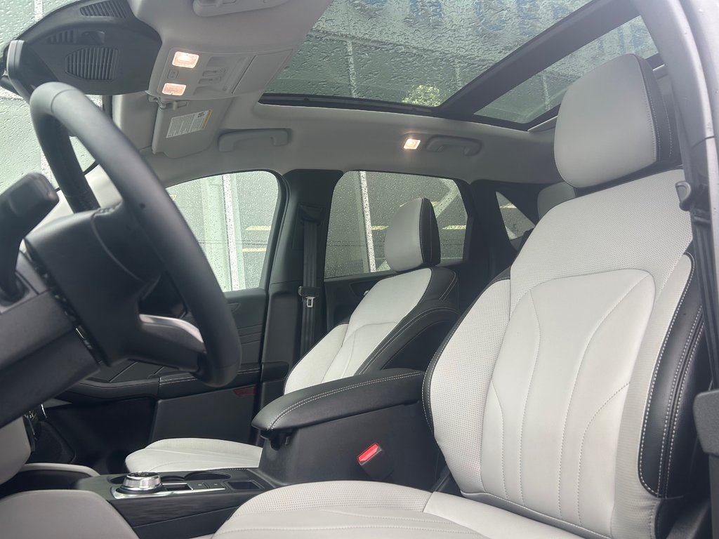 Ford Escape  2026 à Brossard, Québec - 11 - w1024h768px