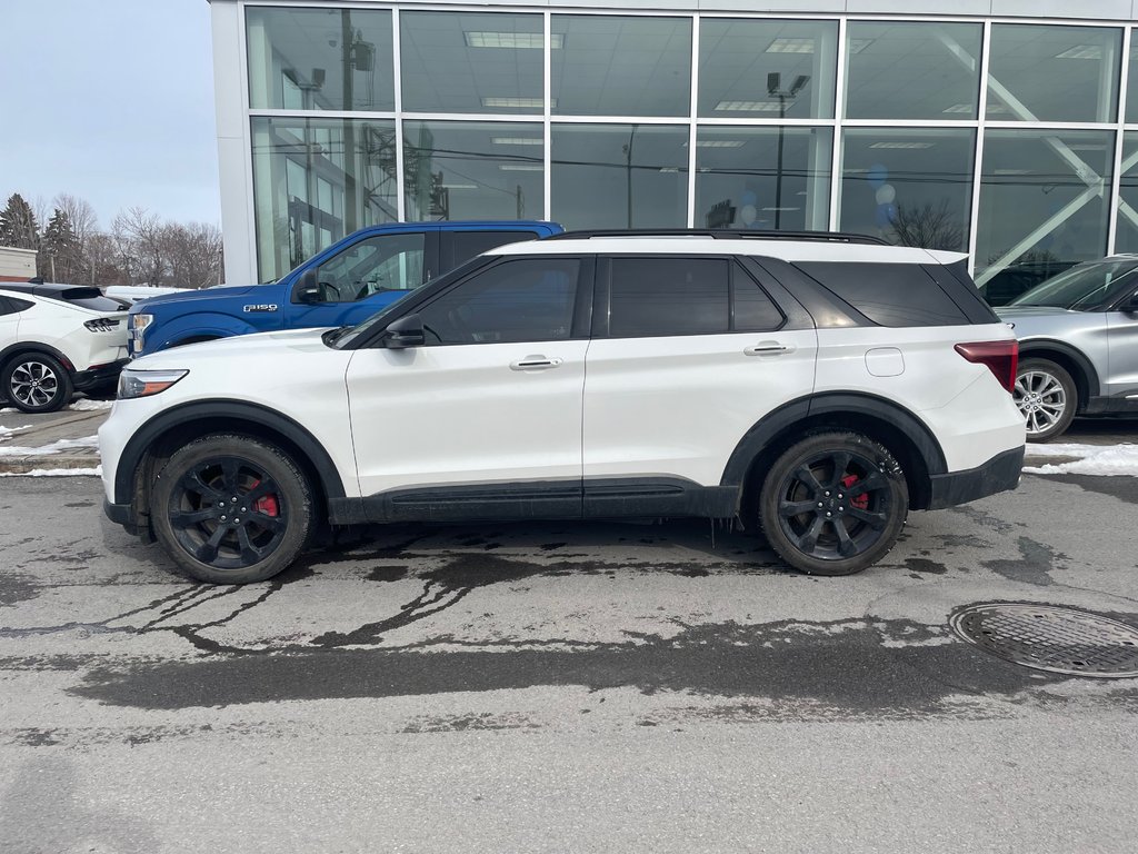 2022 Ford Explorer in Brossard, Quebec - 5 - w1024h768px