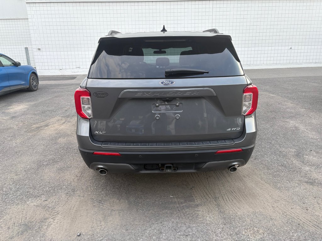 2023 Ford Explorer in Brossard, Quebec - 9 - w1024h768px