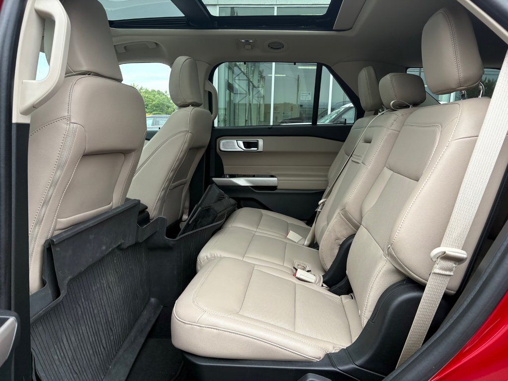 2024 Ford Explorer in Brossard, Quebec - 13 - w1024h768px