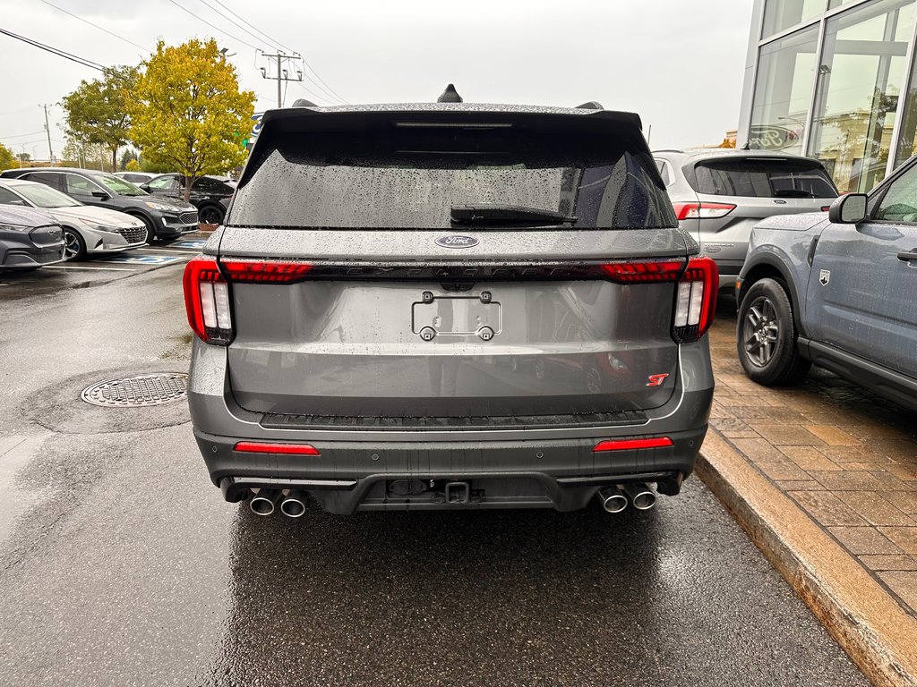 2025 Ford Explorer in Brossard, Quebec - 9 - w1024h768px
