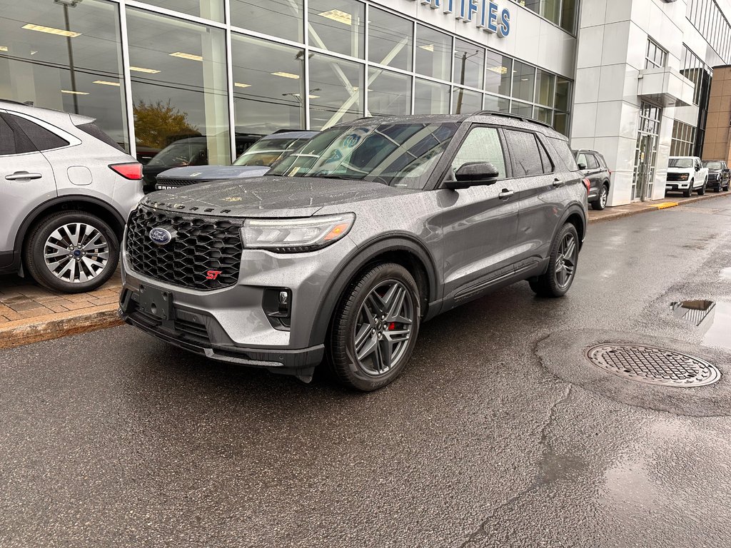 2025 Ford Explorer in Brossard, Quebec - 1 - w1024h768px