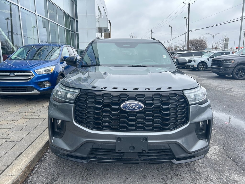 2025 Ford Explorer in Brossard, Quebec - 3 - w1024h768px