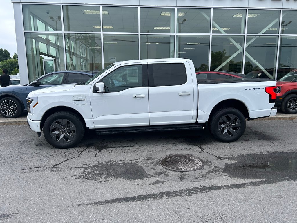 Ford F-150 Lightning  2022 à Brossard, Québec - 5 - w1024h768px