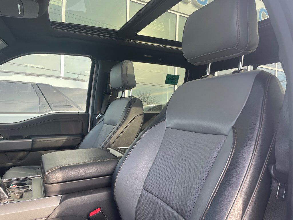 Ford F-150 Lightning  2023 à Brossard, Québec - 11 - w1024h768px