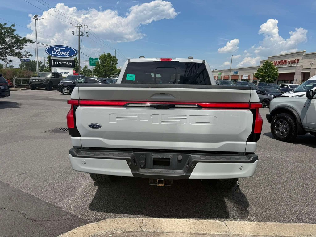 Ford F-150 Lightning  2023 à Brossard, Québec - 13 - w1024h768px