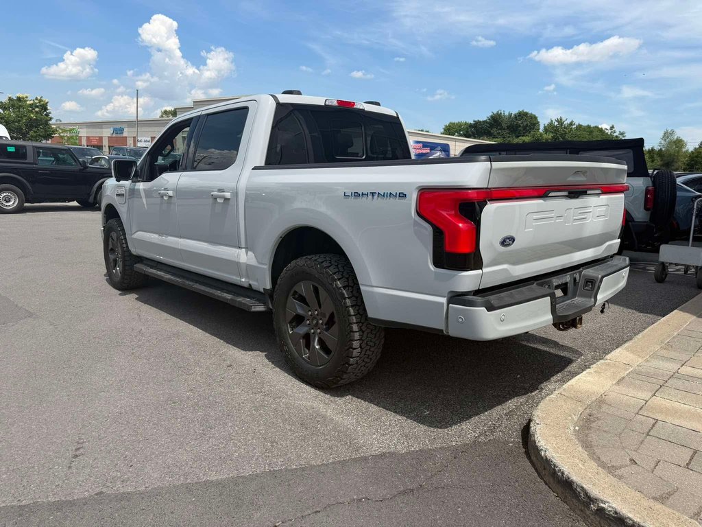 Ford F-150 Lightning  2023 à Brossard, Québec - 11 - w1024h768px
