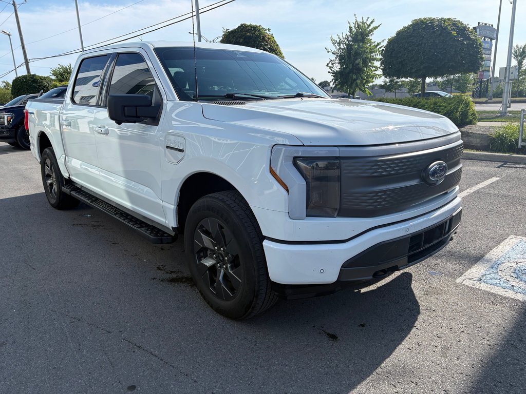 2023 Ford F-150 Lightning in Brossard, Quebec - 13 - w1024h768px