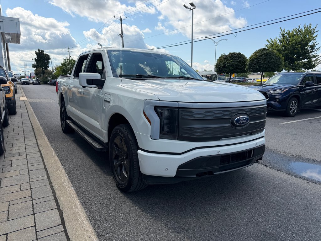 2023 Ford F-150 Lightning LARIAT | TAUX 3.99%| 515KM | TOIT PANO | AUDIO B&O in Brossard, Quebec - 9 - w1024h768px