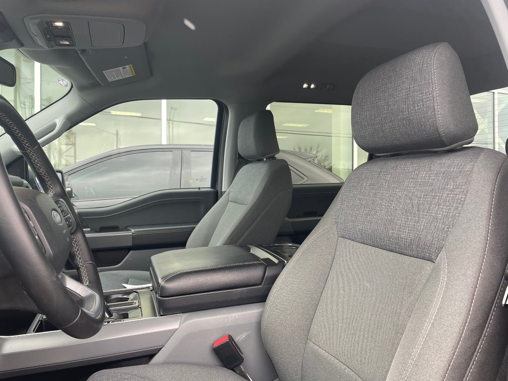 Ford F-150 Lightning  2024 à Brossard, Québec - 9 - w1024h768px