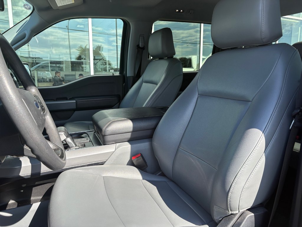 Ford F-150 Lightning  2024 à Brossard, Québec - 11 - w1024h768px