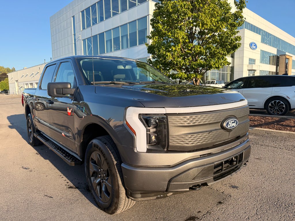 Ford F-150 Lightning XLT | 3.99% DISPO | MAX TOW | PROPOWER 9.6KW | 2024 à Brossard, Québec - 5 - w1024h768px