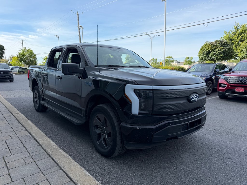 2024 Ford F-150 Lightning XLT | 4X4 | 3.99% DISPO | MAX TOW | 9.6KW | 360 | in Brossard, Quebec - 5 - w1024h768px