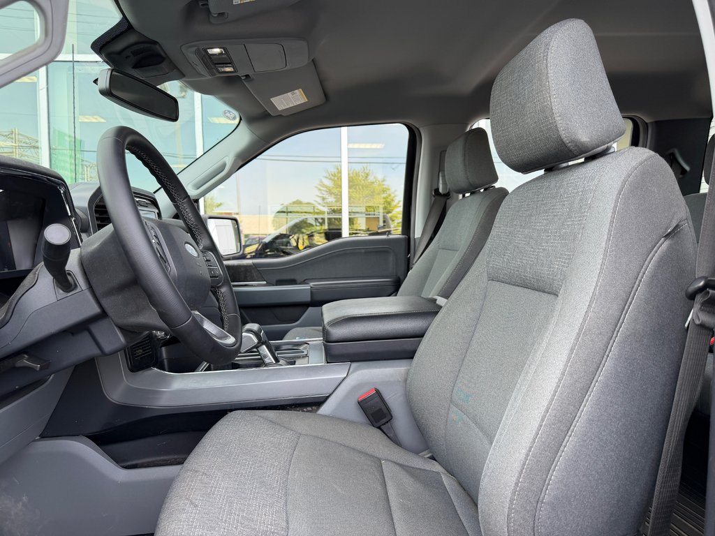 2024 Ford F-150 Lightning XLT | 4X4 | 3.99% DISPO | MAX TOW | 9.6KW | 360 | in Brossard, Quebec - 15 - w1024h768px