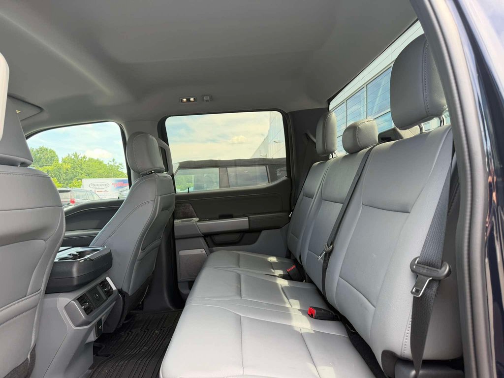 2025 Ford F-150 Lightning in Brossard, Quebec - 15 - w1024h768px