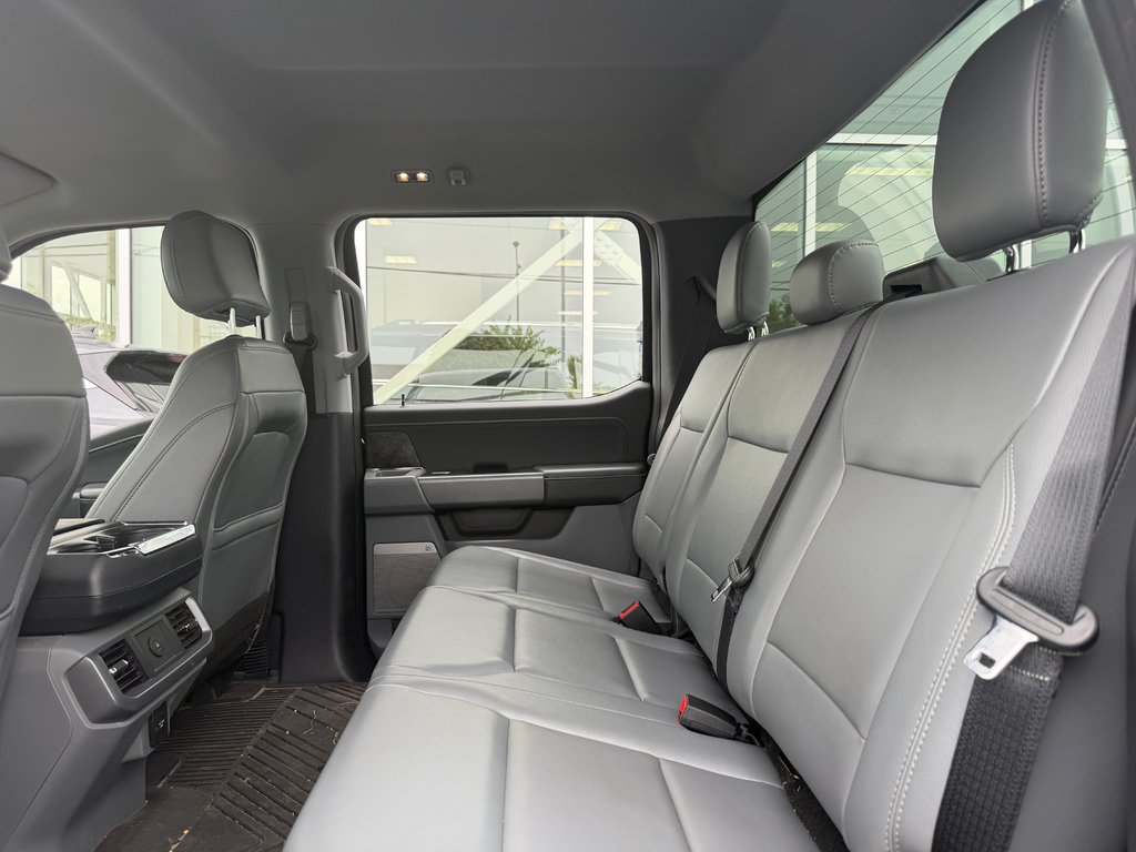 2025 Ford F-150 Lightning in Brossard, Quebec - 9 - w1024h768px