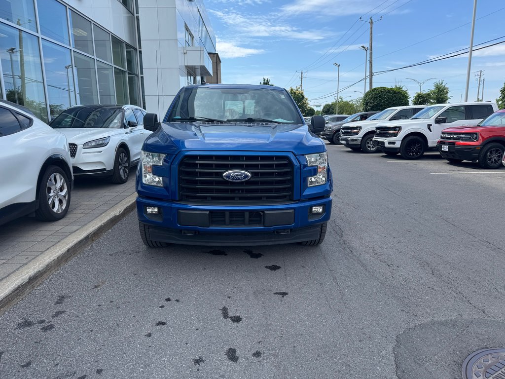 2017 Ford F-150 in Brossard, Quebec - 3 - w1024h768px