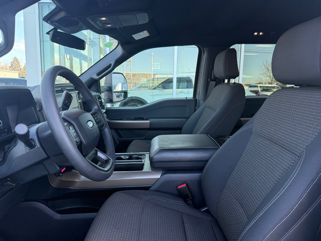 Ford F-150  2025 à Brossard, Québec - 11 - w1024h768px