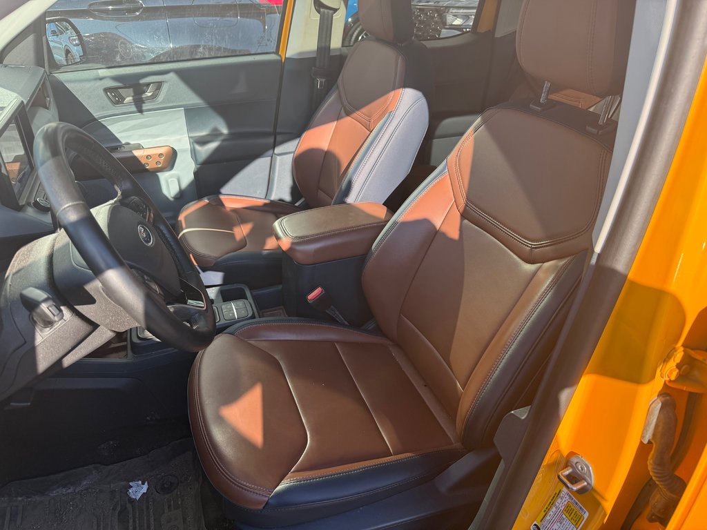 Ford Maverick LARIAT | AWD | ENS LUXE | TOIT OUVRANT | 2023 à Brossard, Québec - 9 - w1024h768px