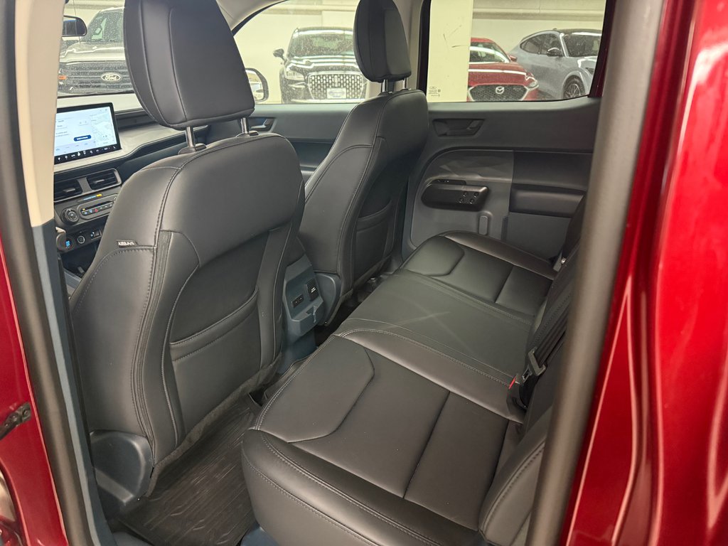 2025 Ford Maverick in Brossard, Quebec - 13 - w1024h768px