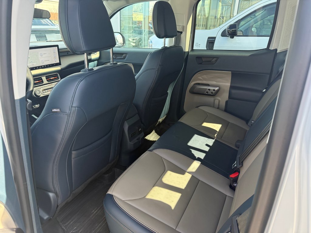 2025 Ford Maverick LARIAT | AWD | 2.5L HYBRIDE | TOIT | SPÉCIAL DÉMO in Brossard, Quebec - 13 - w1024h768px