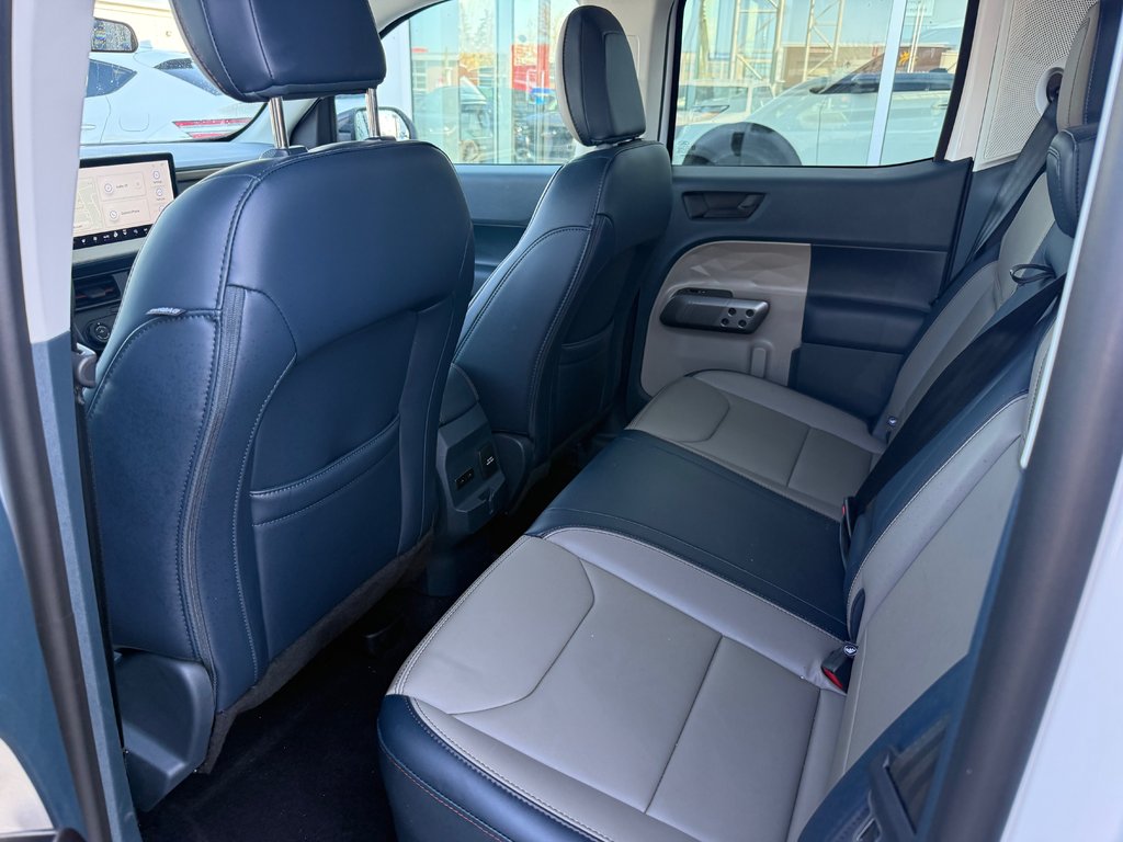 2025 Ford Maverick in Brossard, Quebec - 13 - w1024h768px