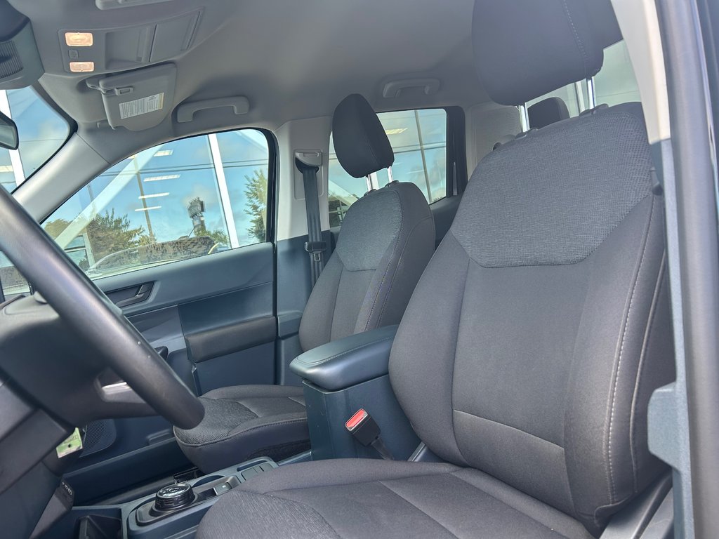 2025 Ford Maverick in Brossard, Quebec - 11 - w1024h768px