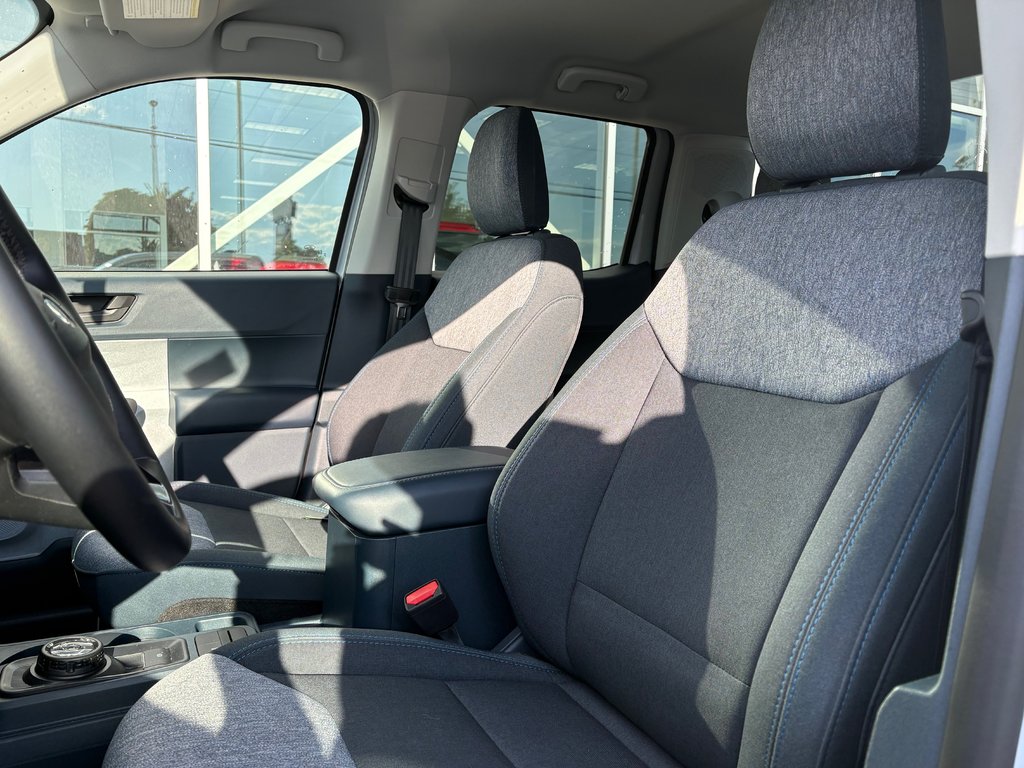 2026 Ford Maverick in Brossard, Quebec - 16 - w1024h768px