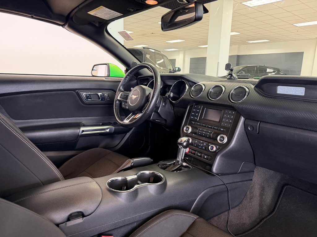 Ford Mustang convertible  2017 à Brossard, Québec - 15 - w1024h768px