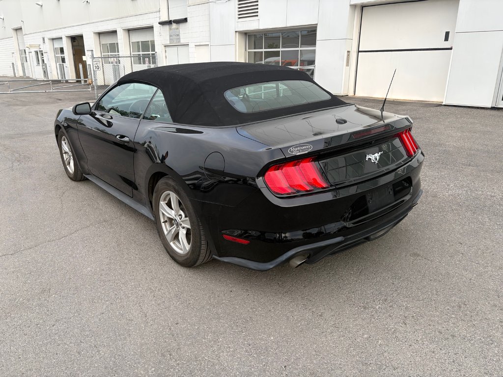 Ford Mustang convertible  2022 à Brossard, Québec - 11 - w1024h768px