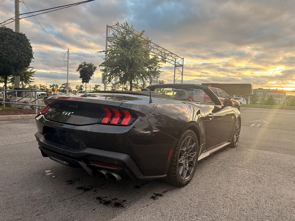 2024 Ford Mustang convertible in Brossard, Quebec - 11 - w1024h768px