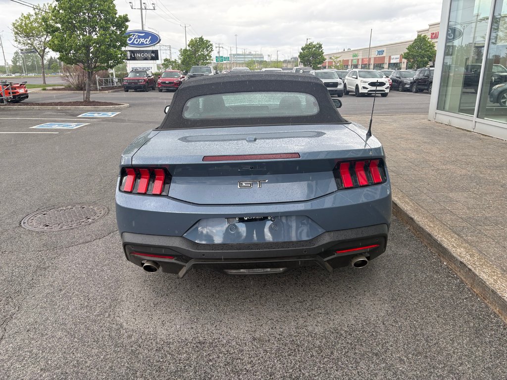 Ford Mustang convertible  2025 à Brossard, Québec - 9 - w1024h768px