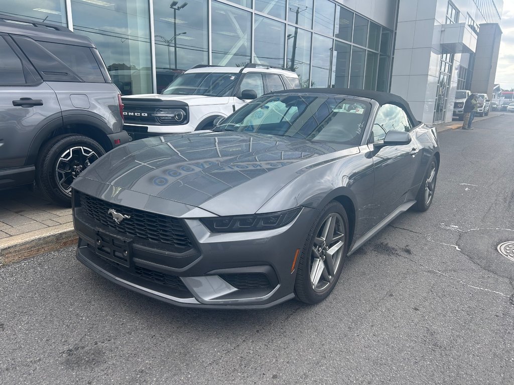 2026 Ford Mustang convertible in Brossard, Quebec - 1 - w1024h768px
