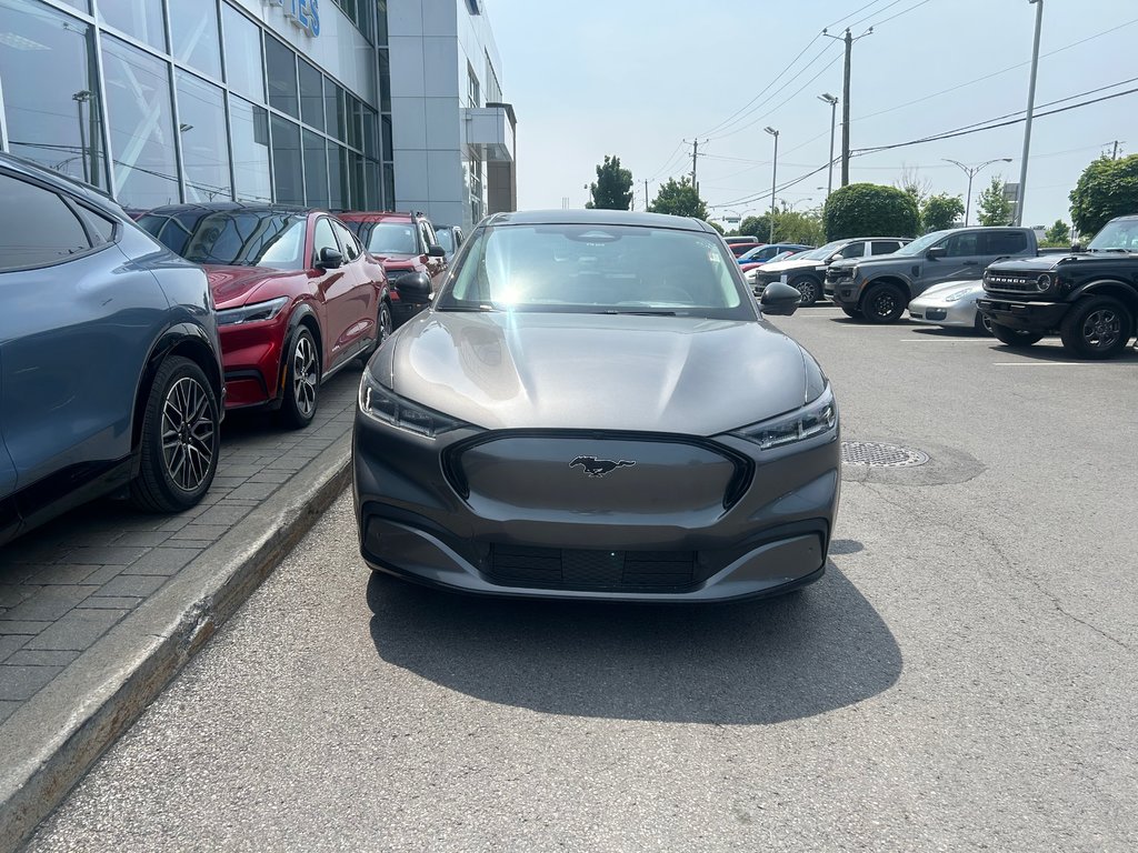 2021 Ford Mustang Mach-E in Brossard, Quebec - 3 - w1024h768px