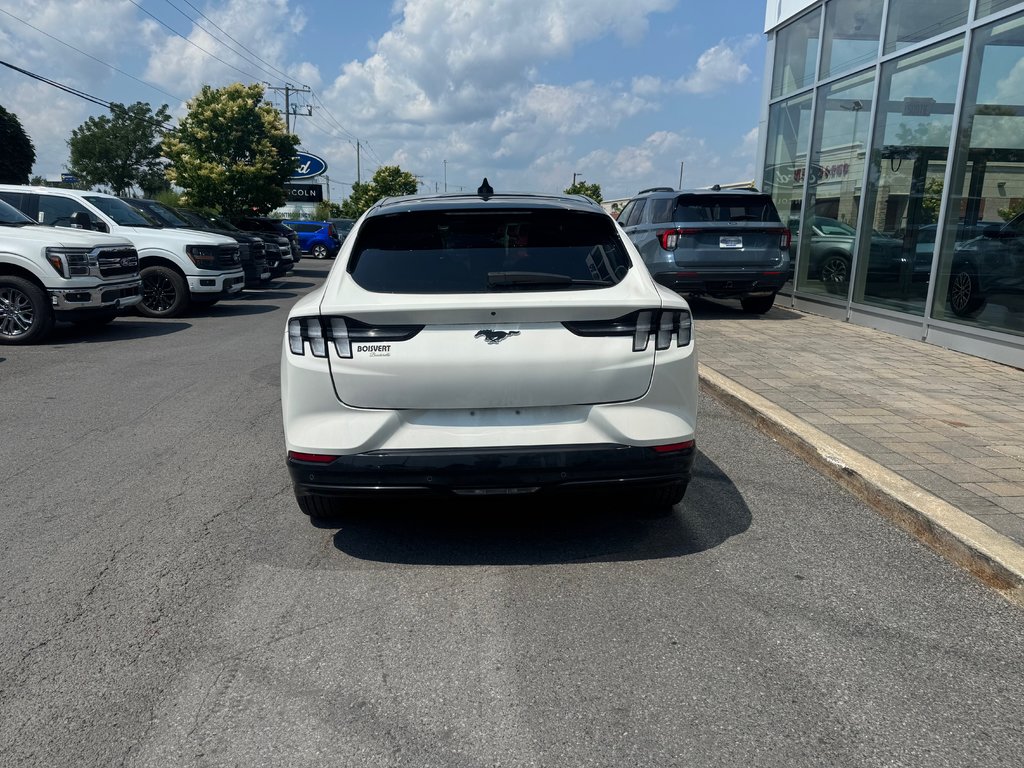 Ford Mustang Mach-E Premium AWD | EXTENDED BATTERY 435 KM | TOIT PANO 2021 à Brossard, Québec - 9 - w1024h768px