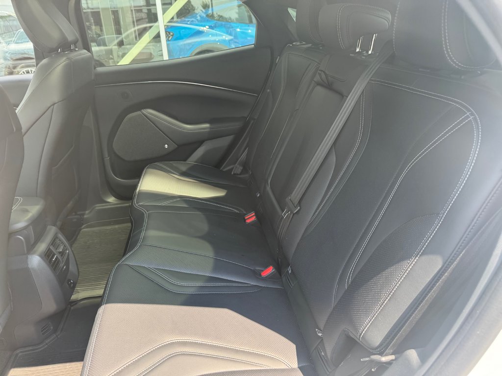 Ford Mustang Mach-E Premium AWD | EXTENDED BATTERY 435 KM | TOIT PANO 2021 à Brossard, Québec - 13 - w1024h768px