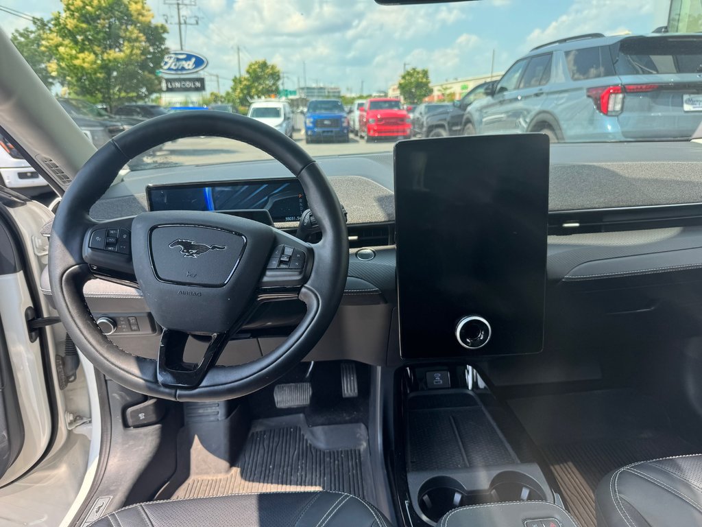 Ford Mustang Mach-E Premium AWD | EXTENDED BATTERY 435 KM | TOIT PANO 2021 à Brossard, Québec - 15 - w1024h768px
