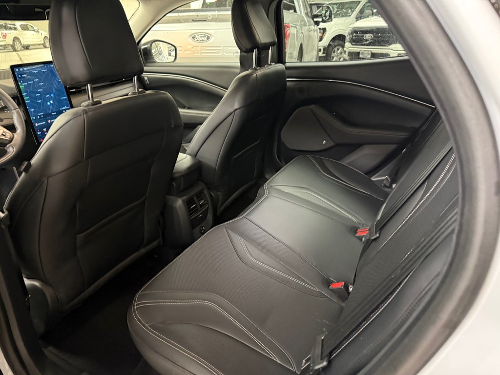 2021 Ford Mustang Mach-E in Brossard, Quebec - 13 - w1024h768px