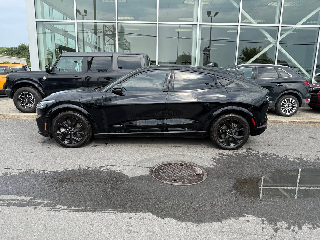 Ford Mustang Mach-E  2023 à Brossard, Québec - 3 - w1024h768px