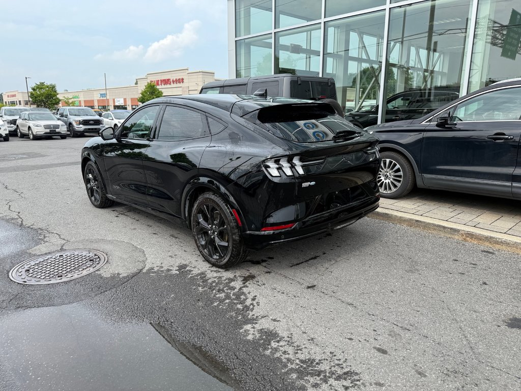 Ford Mustang Mach-E  2023 à Brossard, Québec - 9 - w1024h768px