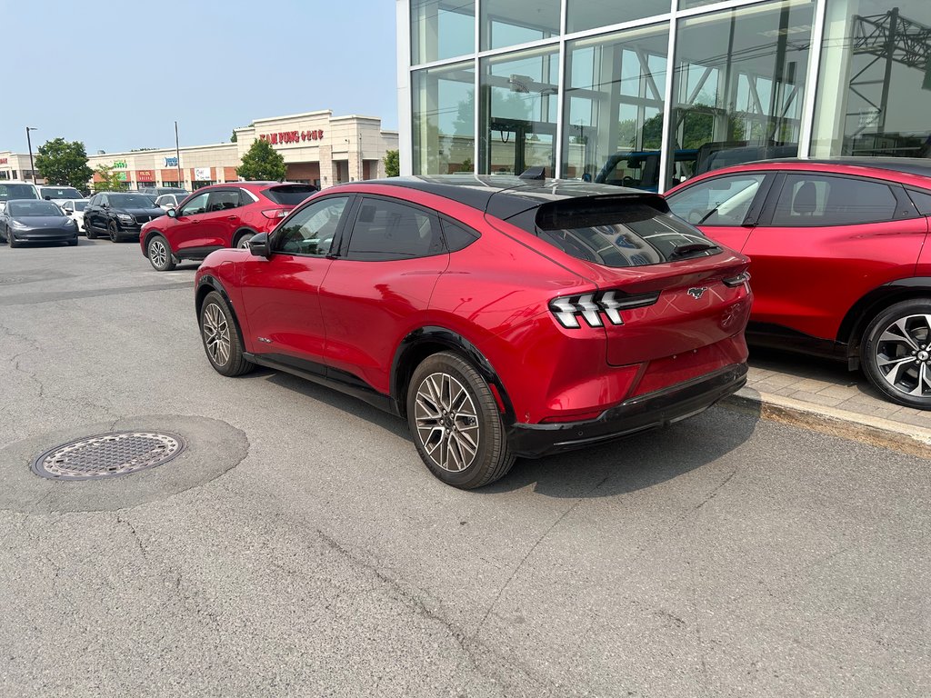 Ford Mustang Mach-E  2024 à Brossard, Québec - 7 - w1024h768px