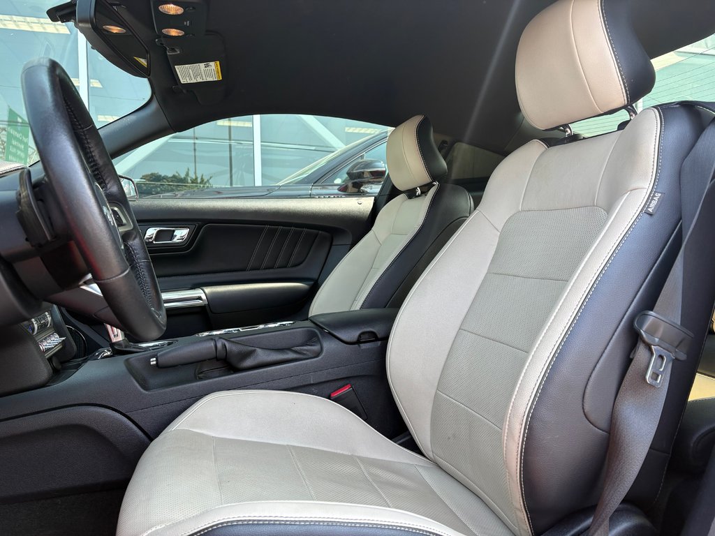 2017 Ford Mustang in Brossard, Quebec - 13 - w1024h768px
